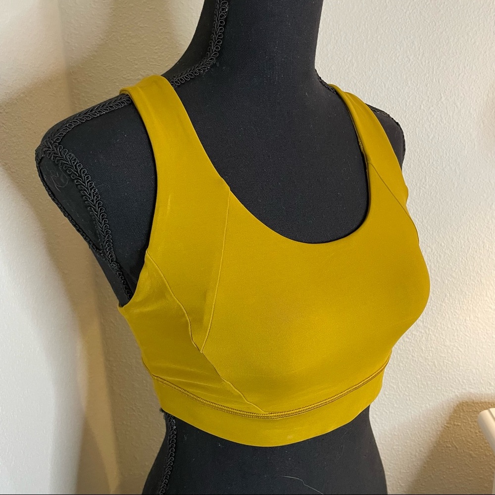 [Lululemon] Free to Be Serene Bra 
Light Support, C/D Cup
